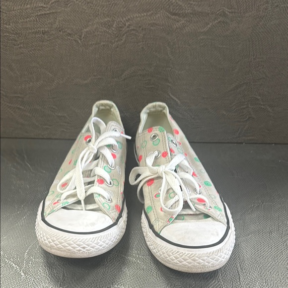 Converse White and Red Sneakers Classic Canvas Style - Picture 1 of 9